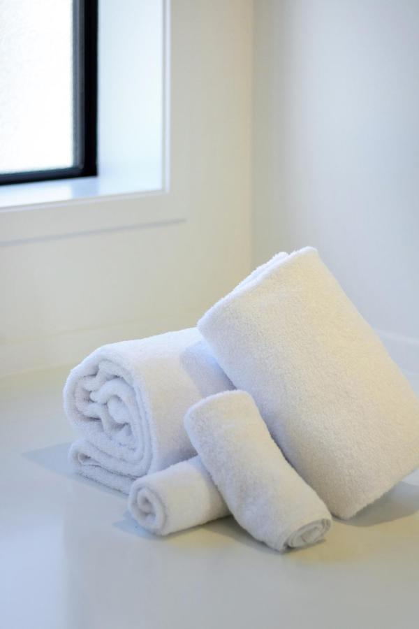Central City Awaits 2 Bed 2 Bath With Carpark ไครสต์เชิร์ช ภายนอก รูปภาพ